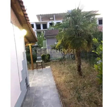 Villa Vila Enea Golem (Tirana)